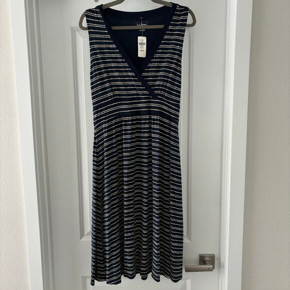 L.L.Bean Black and White Sleeveless Dress Size Medium NWT - Picture 1 of 3